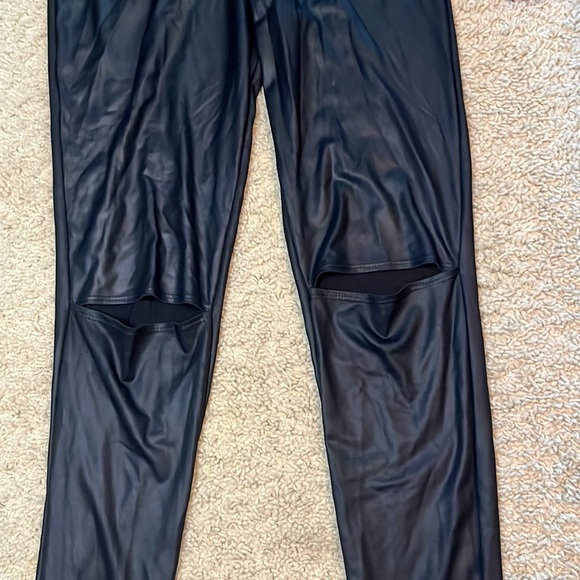 MCKINNLEY chic slick leggings - BLACK - Picture 6 of 7